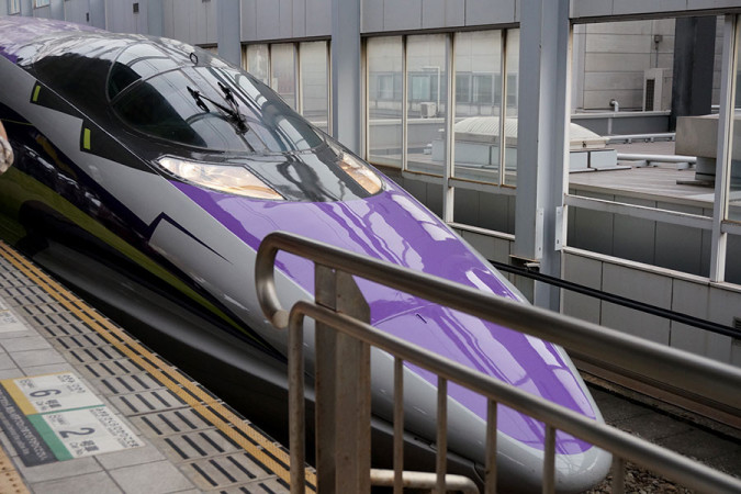 エヴァンゲリオン新幹線の「500 TYPE EVA」