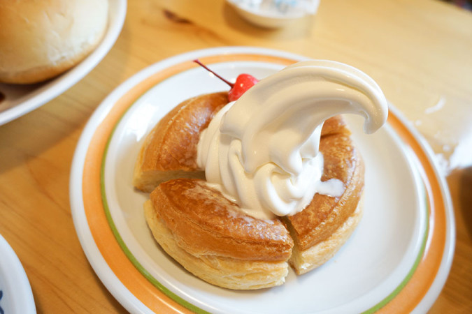 コメダ珈琲店のスイーツ「シロノワール」